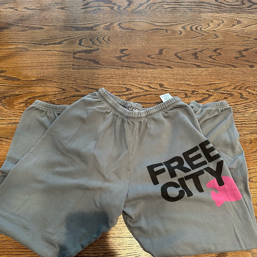 Free City Sweatpants